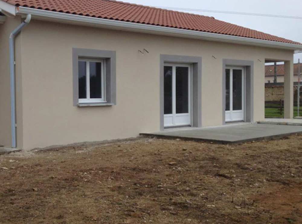 Maison avec façade crépi beige — réalisation DécorFaçade